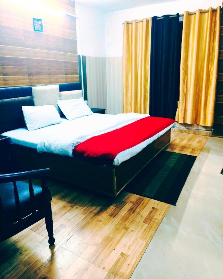 Hotel Holiday Plaza Dalhousie - Near Ghandhi Chowk Mall Road Exteriör bild